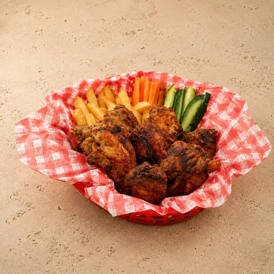 Крильця "Buffalo Wings" з картоплею фрі
